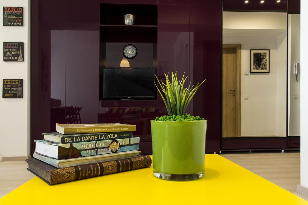 Studio R - RedBed Self-Catering Apartments Bucureşti Exterior foto